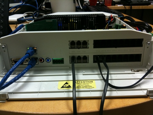 lg-ericsson-ipldk-60-panel-ports.jpg